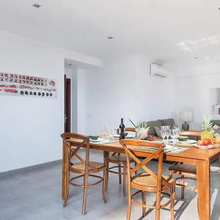 Castello Platja Apartment *